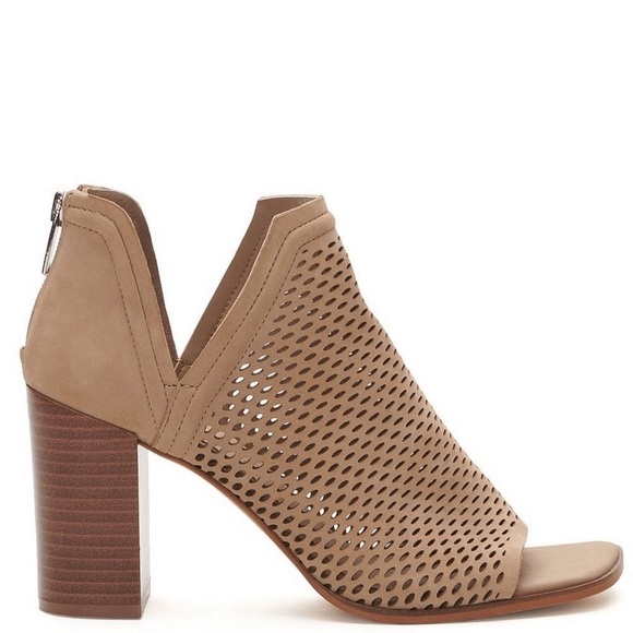 Vince‎ Camuto | Katnina Perforated Nubuck Open Toe Shooties Sz 9M - Picture 2 of 8